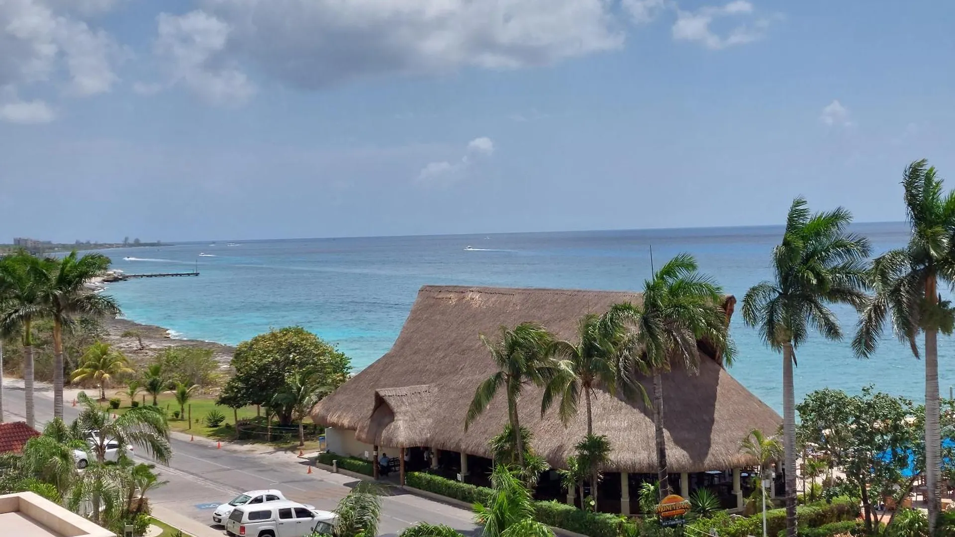 403 Landmark Resort Cozumel Beachfront Condo דירה